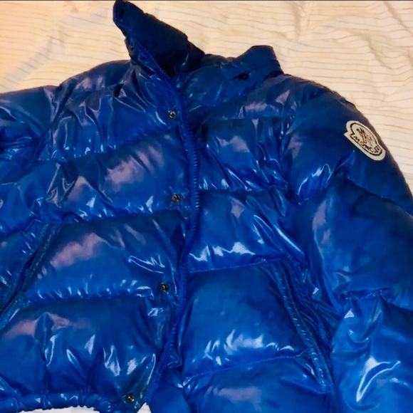 Moncler - Picture 1 of 7
